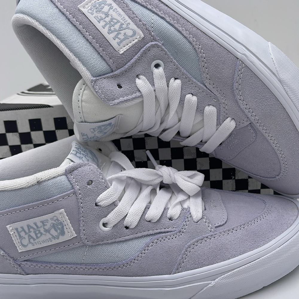 Vans Men’s Skate Half Cab
Light Blue/White
VN0A5KYABGX Sneakers - Picture 14 of 16